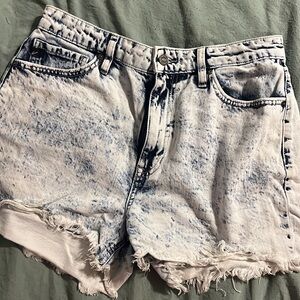 Kancan 29 acid wash jean shorts